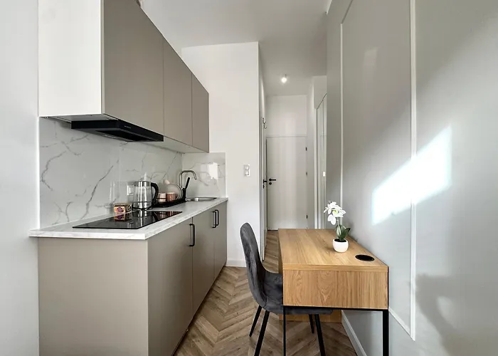 K22 West Sekocinska 13b * ורשה